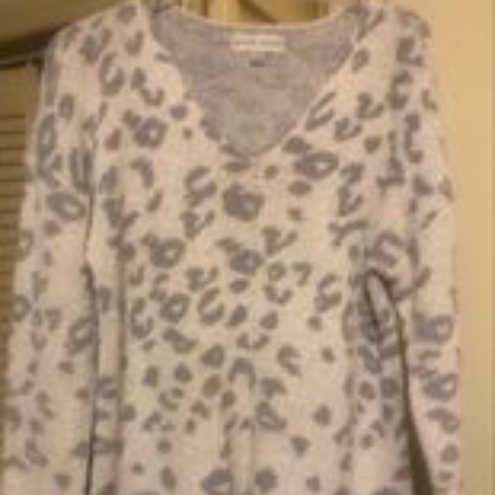Knox Rose (Target brand) sweater in excellent condition